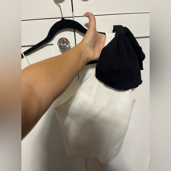 Zara sculp knit stretch one shoulder top size Large NWOT’s - Picture 2 of 2